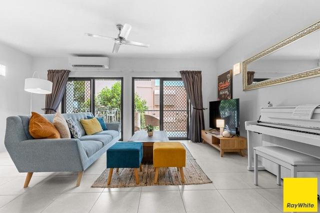 8/79 Arlington Esplanade, QLD 4879