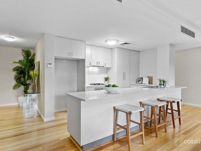 24/32 Fielder Street, WA 6004