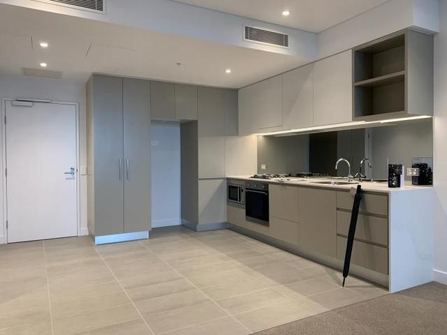 22109/2B Figtree Drive, NSW 2127