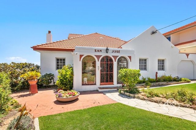 12 Lemnos  Parade, NSW 2300