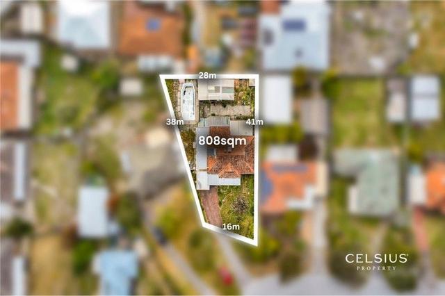 17 Balaka Way, WA 6107