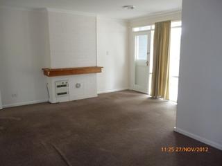 Living Room (2012-11-28)