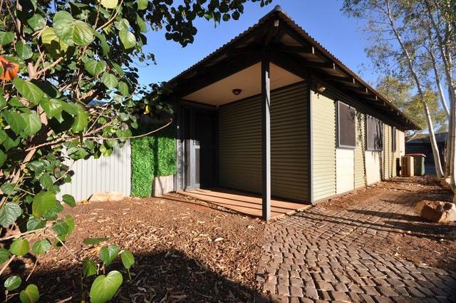 2/2 Phalarope Way, WA 6722