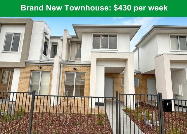 7 Elkhom Way, VIC 3756