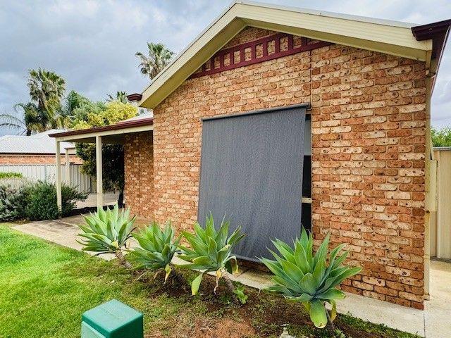 2/12 Midway  Drive, NSW 2739