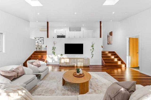 21 Range Drive, QLD 4128