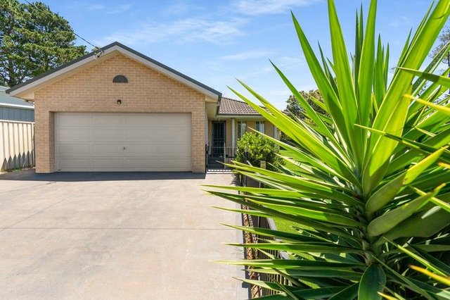 6 Waratah Street, NSW 2575