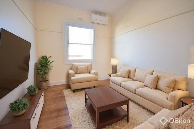 2/5 Charles Street, VIC 3875