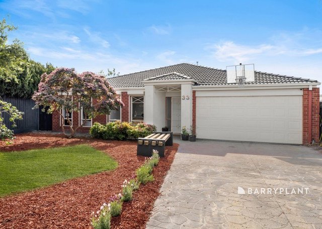 33 Tuileries Rise, VIC 3805