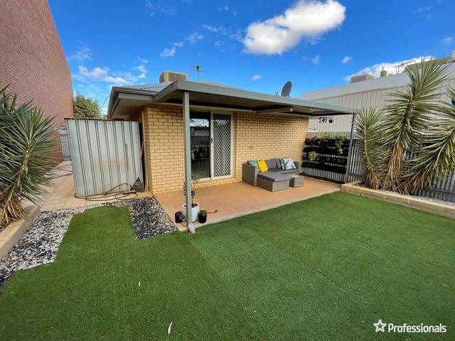 1/393 Hannan Street, WA 6430