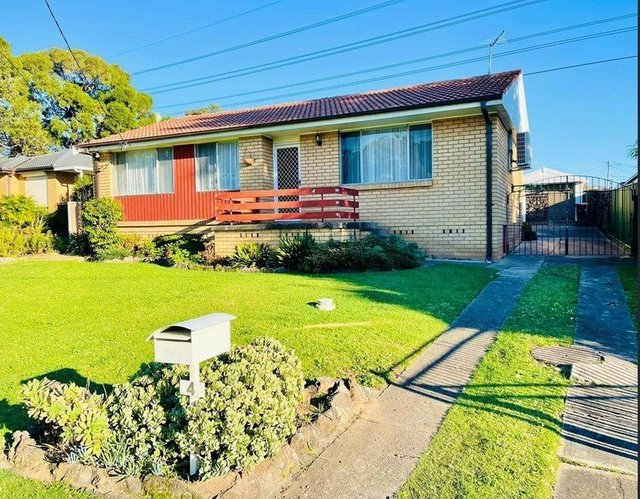 4 Abercrombie Avenue, NSW 2147
