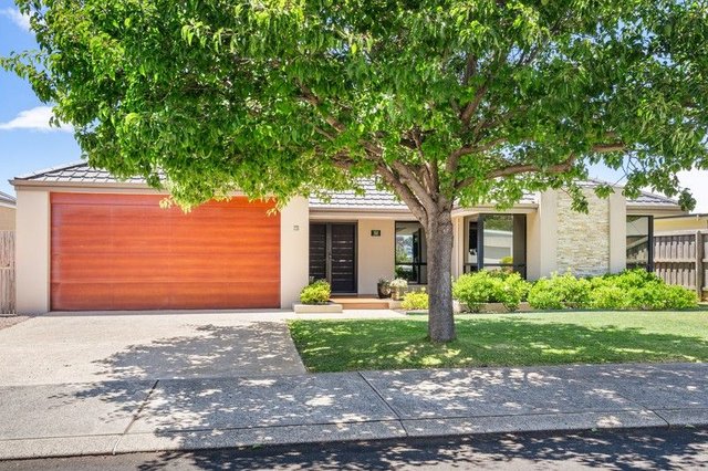 32 Lloyd Loop, WA 6285