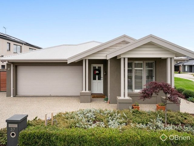 37 Cairns Crescent, VIC 3809