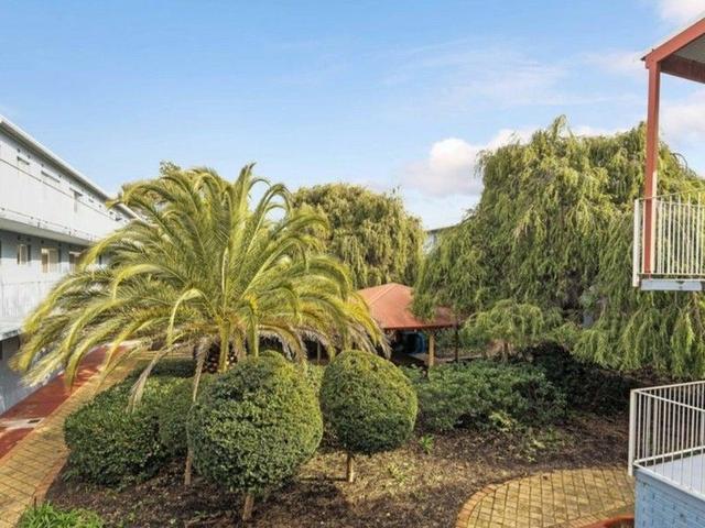 15/21 Disney Road, WA 6167