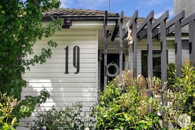 19 Eustace Street, VIC 3355