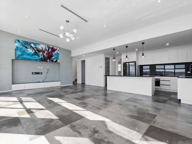 10 Concetta Street, ACT 2611