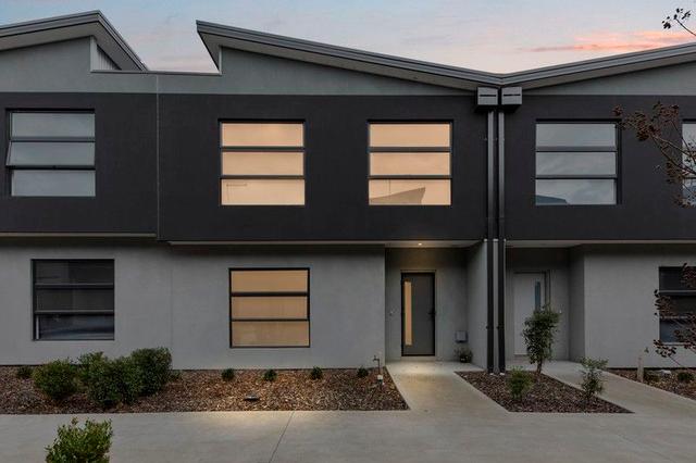 6 Roller Walk, VIC 3810