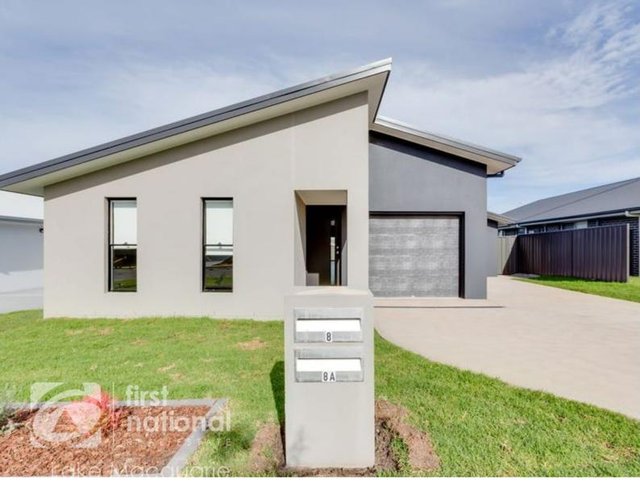 8/8A Santa Fe Close, NSW 2285