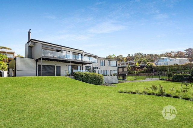 8 Somerset Drive, VIC 3936