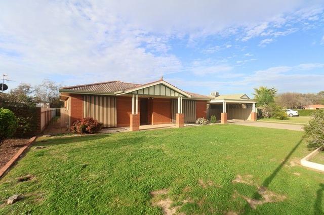 2 Yungana Place, NSW 2650