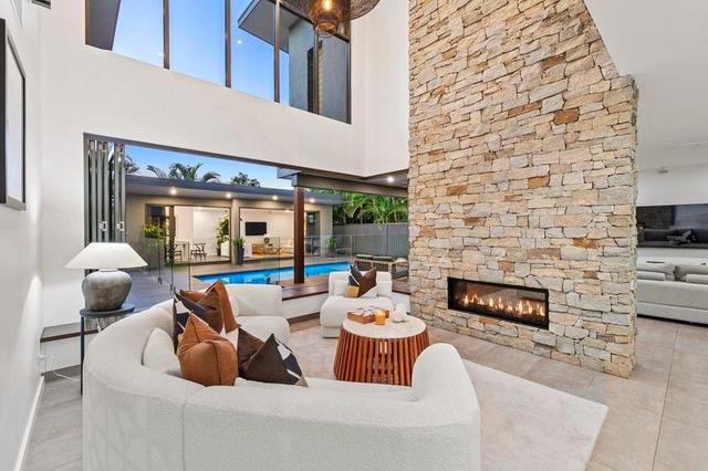 71 Twenty Fifth Avenue, QLD 4221