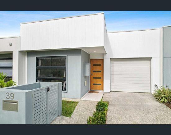 39 Eclipse Crescent, QLD 4505