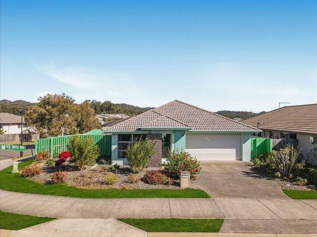 55 Tea Trees Avenue, QLD 4300