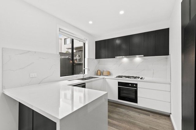 83 Wangolove Street, NSW 2762