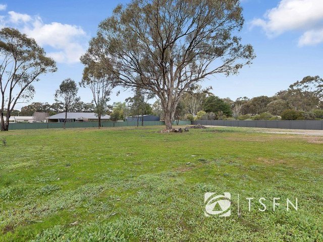 2/12A Yvonne Court, VIC 3551