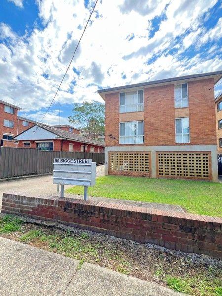 1/90 Bigge Street, NSW 2170