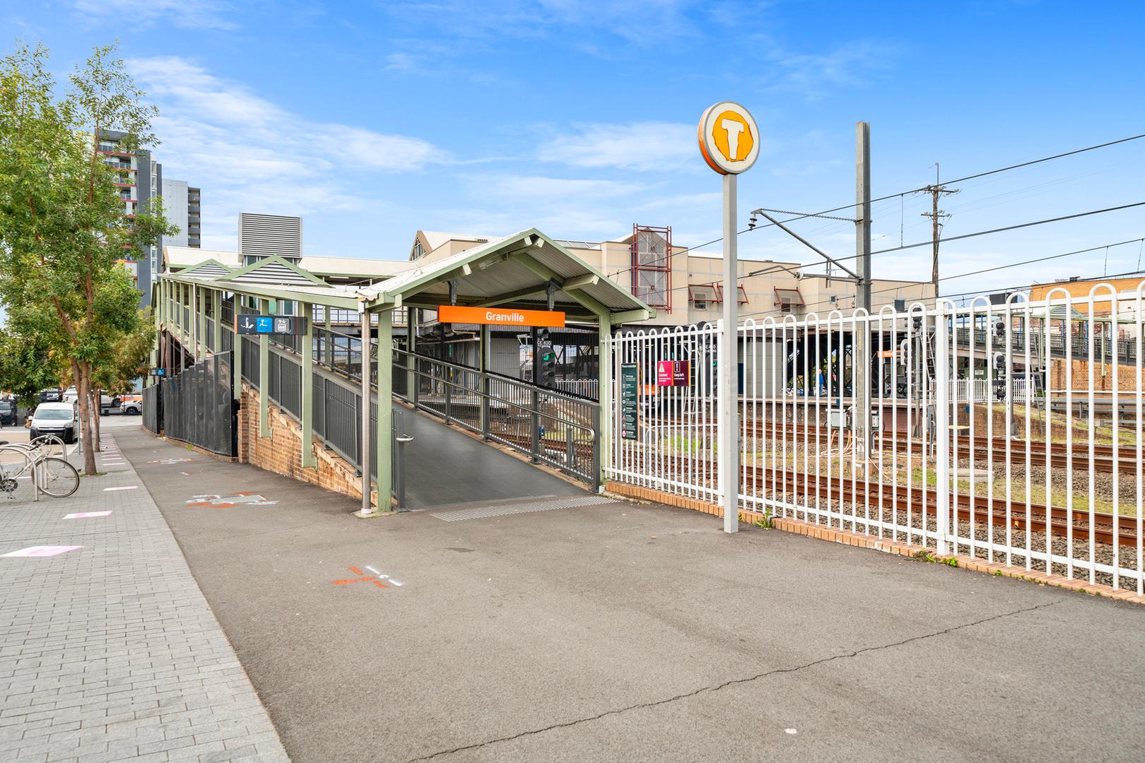 https://images.allhomes.com.au/property/photo/4346bacc833817e704bdab6517f0014d_hd.jpg