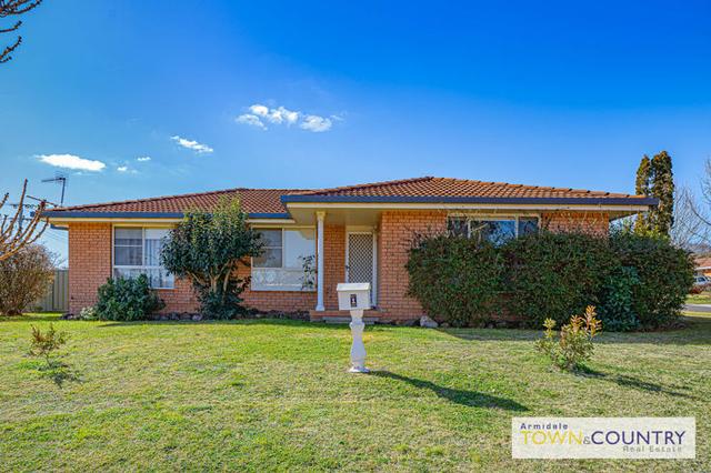 1 Patricia Close, NSW 2350