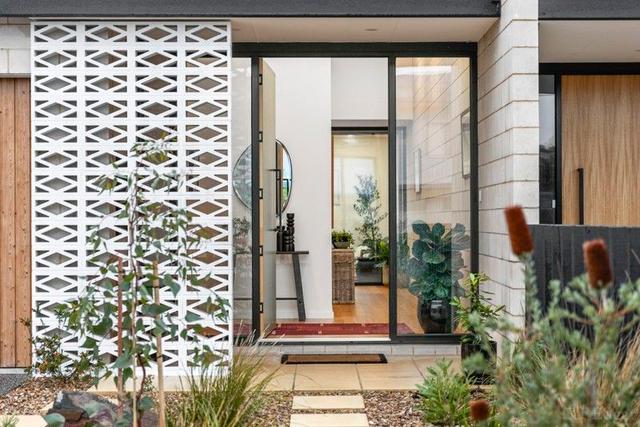 131A Powell Street East, VIC 3226