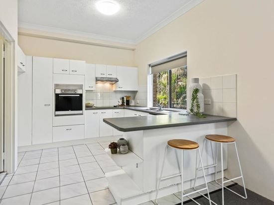 Unit 2 116 Sir Fred Schonell Drive, QLD 4067