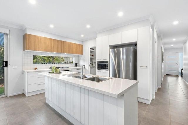 12 Lady Earl Crescent, VIC 3226