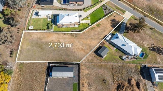 6 Eagleton Place, VIC 3690
