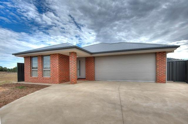 9 Knowles Court, NSW 2640