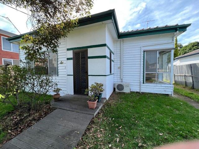 6 Middle Road, VIC 3032