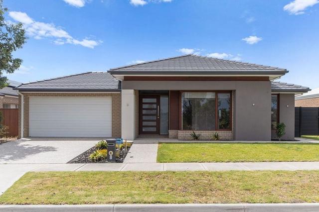 8 Amarillo Drive, VIC 3977