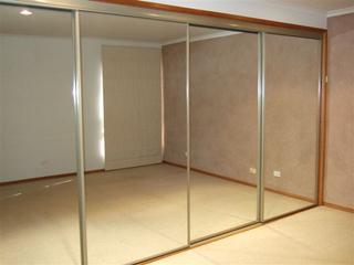 Bedroom 1 (2011-08-09)
