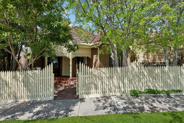 8 Randolph Street, VIC 3122