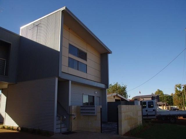 2/5 Trotman Avenue, WA 6753