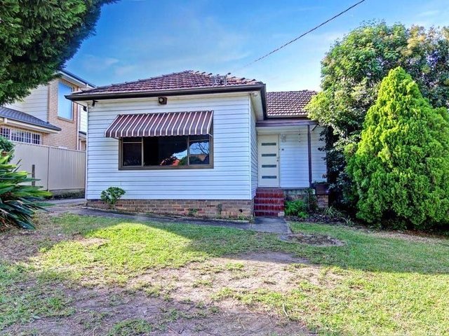 2 Woonah Street, NSW 2228