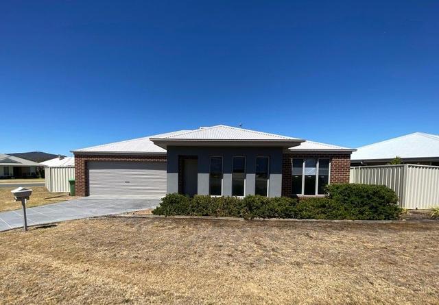 14 Fay Street, NSW 2641