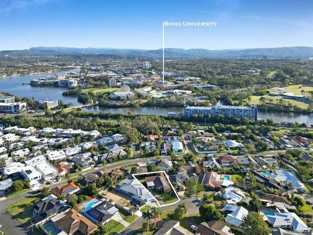 8 Boston Place, QLD 4220