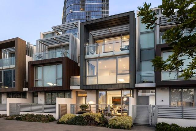 206 River Esplanade, VIC 3008