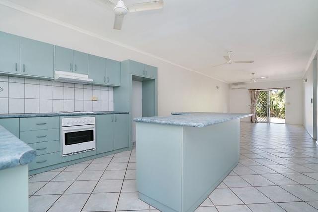 1/2 Songlark Street, NT 0832