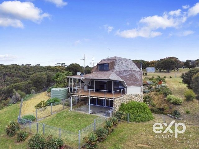 5724 North Coast Road, SA 5223
