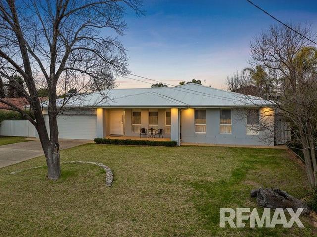 72 Balmoral Crescent, NSW 2650
