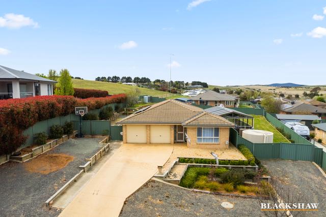 6 McFadzen Place, NSW 2621